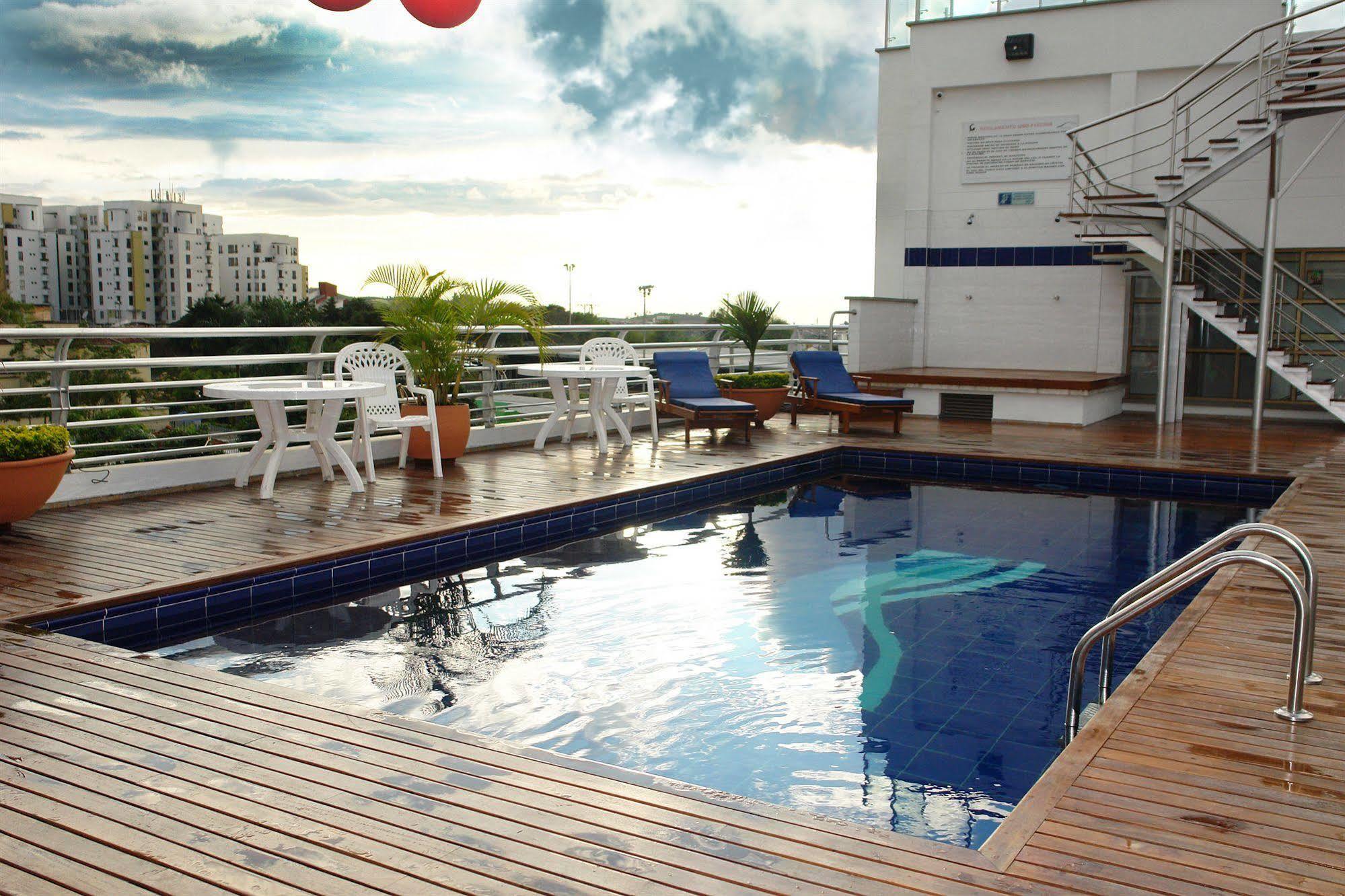 Top Deck Hotel 佩雷拉 外观 照片