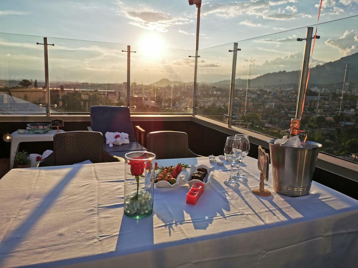 Top Deck Hotel 佩雷拉 外观 照片